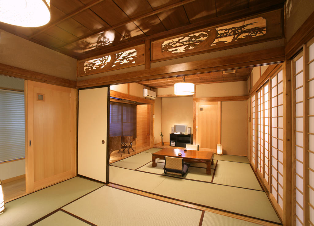 Oyo Hatago Ichiban Hotel Csicsibu Szoba fotó