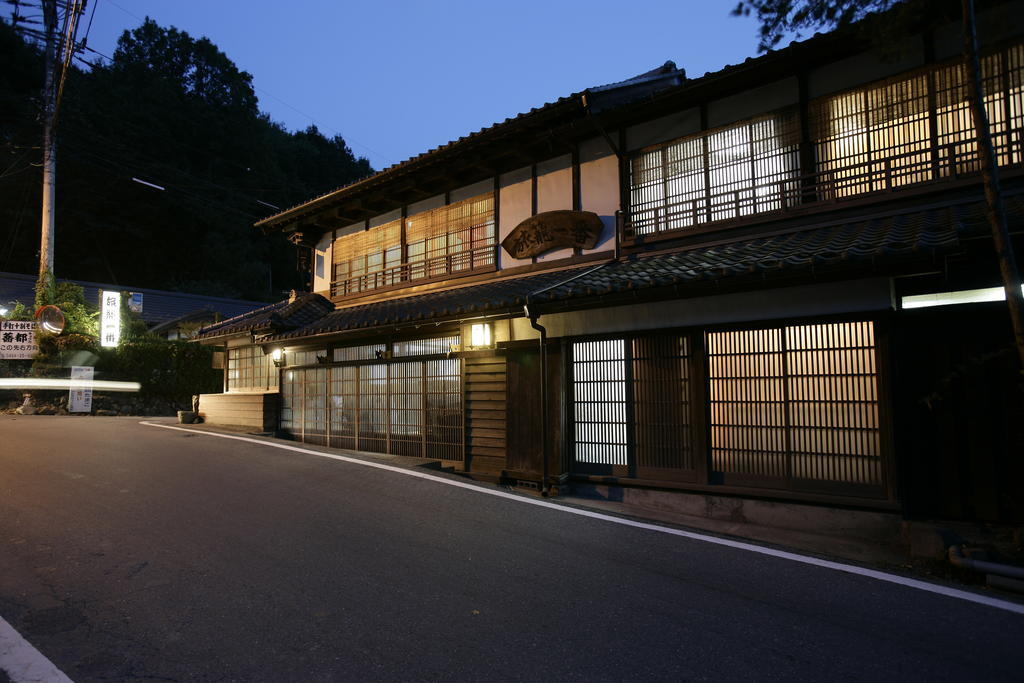 Oyo Hatago Ichiban Hotel Csicsibu Kültér fotó